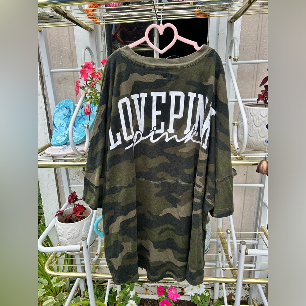 VICTORIA SECRET PINK CAMO SHIRT